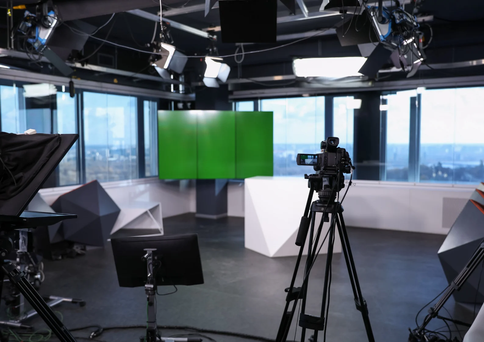 Production Studio (6)